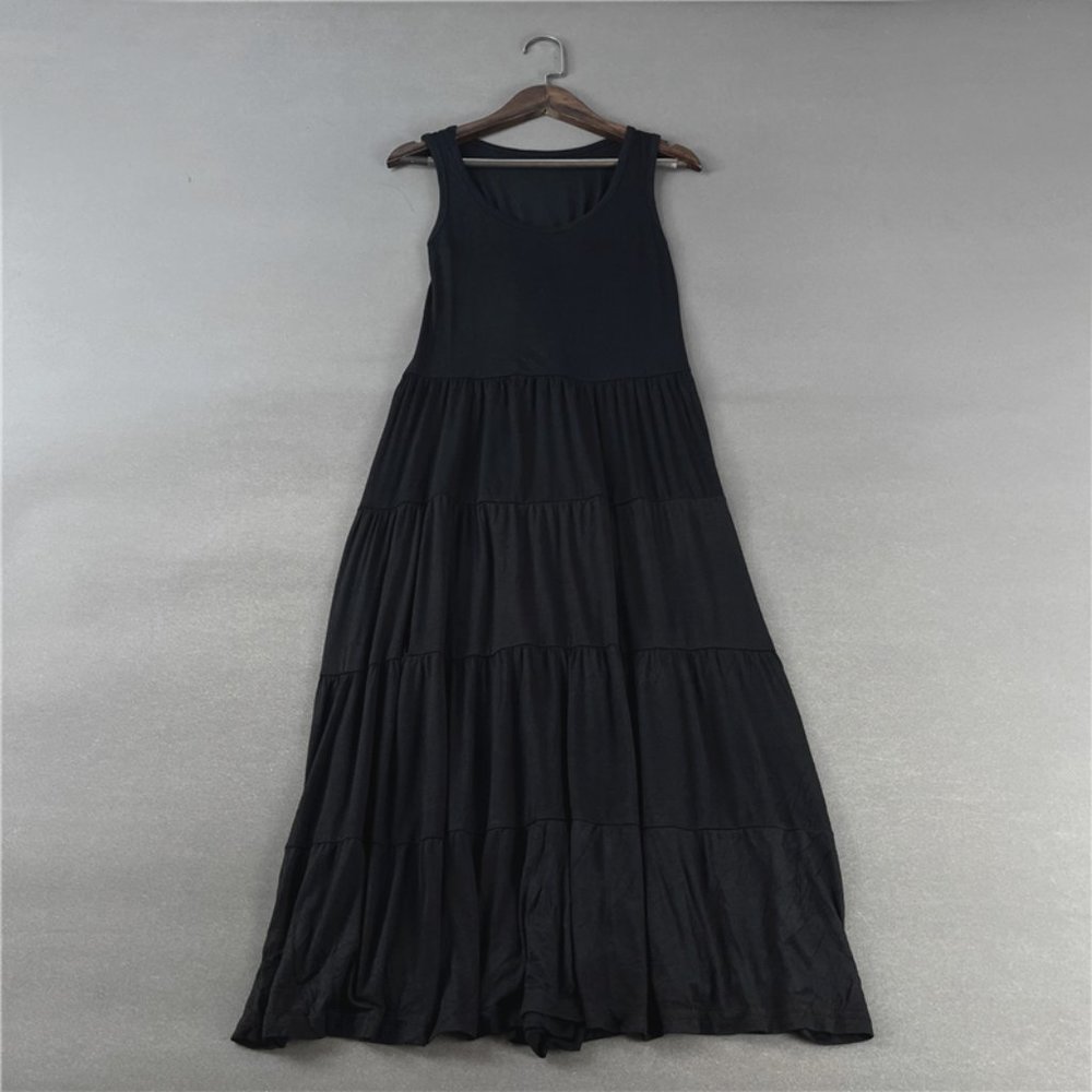 Sleeveless dress